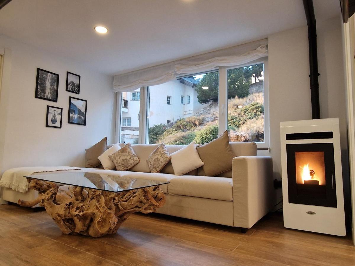 Brand New Apartment Very Cosy And Awesome Display Close To The Ski Slope! Private Parking 시에라네바다 외부 사진